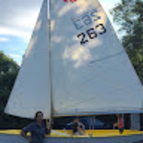 Meet your Posher, Veronique - Picture 1 of 1